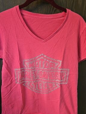 Harley-Davidson Hot Pink V-Neck Rhinestone Logo Shirt